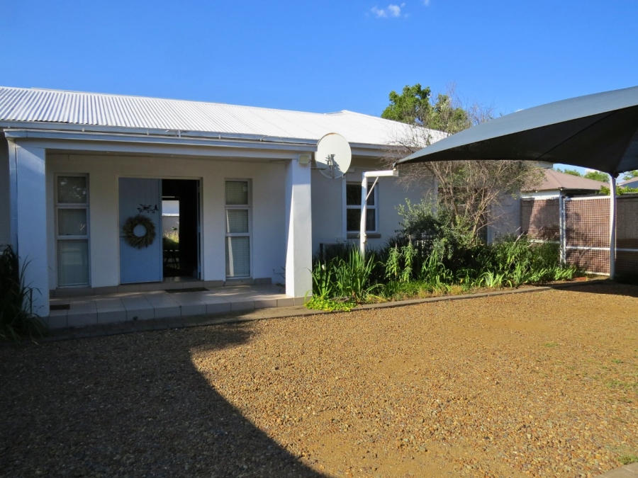 5 Bedroom Property for Sale in Dan Pienaar Free State